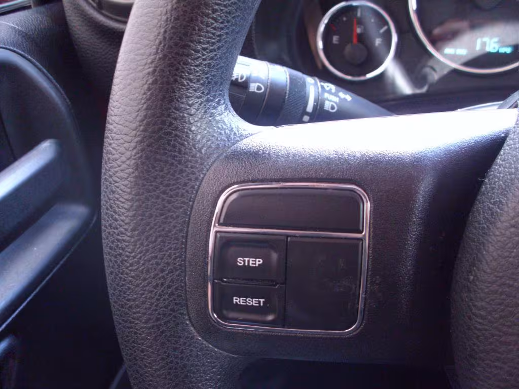 2015 Jeep Wrangler - 1C4BJWDG9FL509849 - Image #18