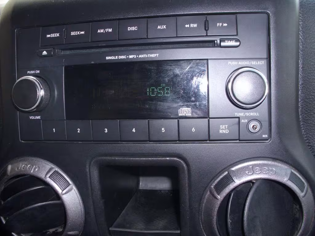 2015 Jeep Wrangler - 1C4BJWDG9FL509849 - Image #20